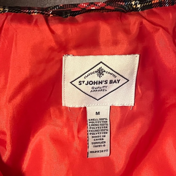 St.Johns Bay Women’s Red Plaid Vest - Picture 3 of 5